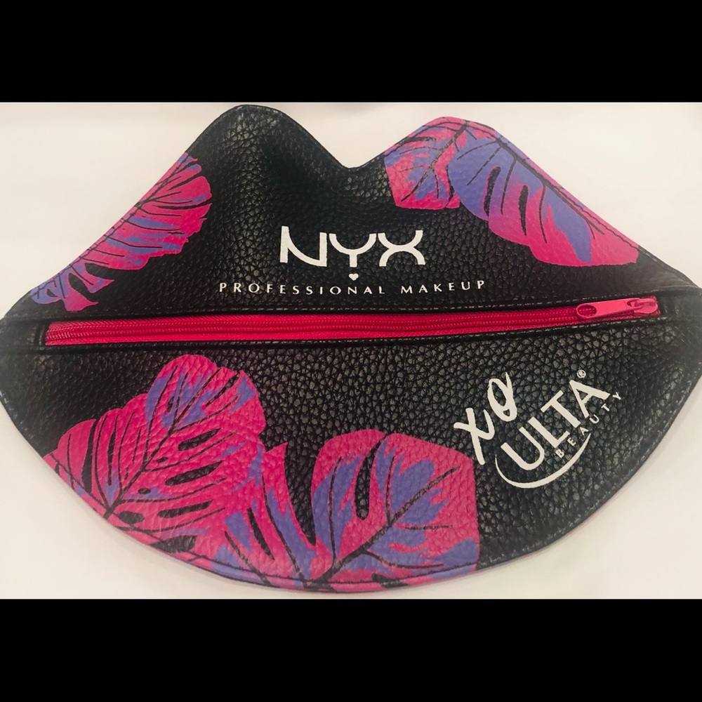 🌺NYX Lips Makeup Bag XO ULTA Tropical Leaf Print